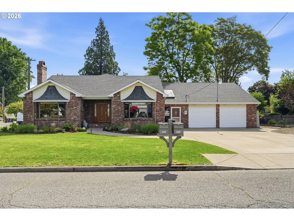 890 N Holly Street Canby OR 97013