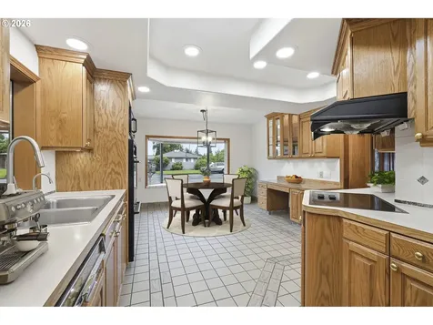 890 N Holly Street Canby OR 97013