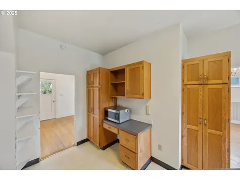 2931 SE Tibbetts Street Portland OR 97202