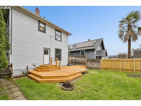 2931 SE Tibbetts Street Portland OR 97202