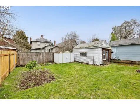 2931 SE Tibbetts Street Portland OR 97202