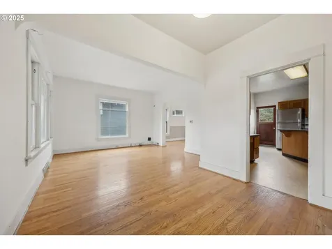 2931 SE Tibbetts Street Portland OR 97202
