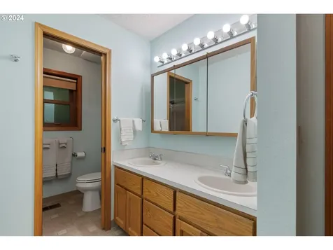 1113 NW 81st Circle Vancouver WA 98665