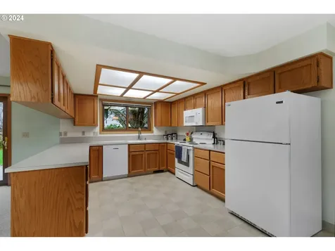 1113 NW 81st Circle Vancouver WA 98665