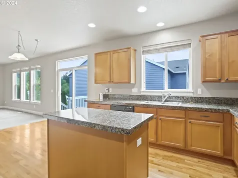 8444 Sw Hayden Drive Beaverton OR 97007