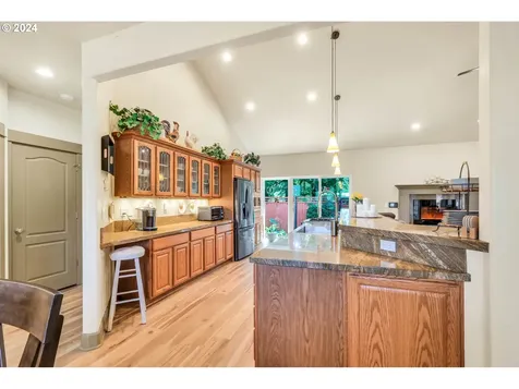88139 9th Street Veneta OR 97487