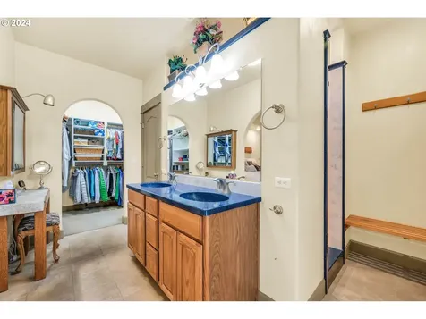 88139 9th Street Veneta OR 97487