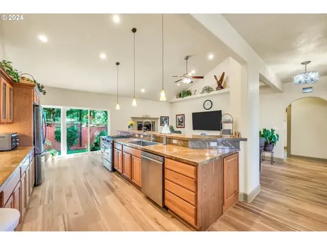 88139 9th Street Veneta OR 97487