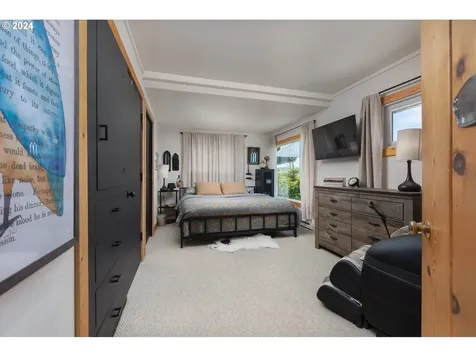 5628 Nw Jetty Avenue Lincoln City OR 97367