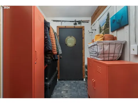 5628 Nw Jetty Avenue Lincoln City OR 97367