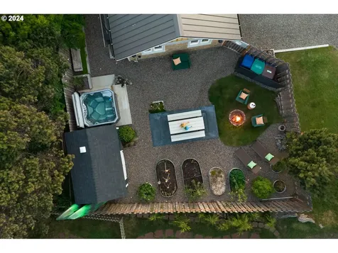 5628 Nw Jetty Avenue Lincoln City OR 97367