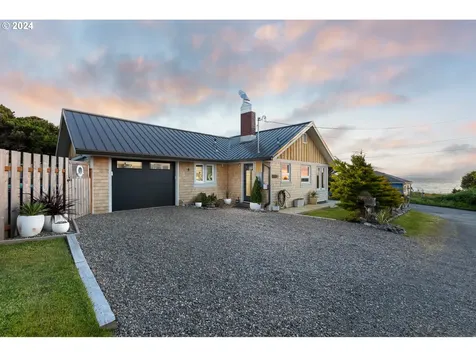 5628 Nw Jetty Avenue Lincoln City OR 97367