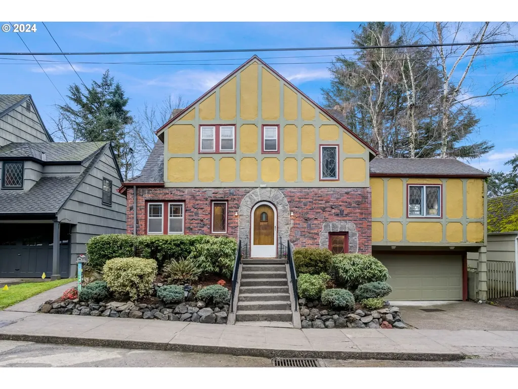 3344 Ne Klickitat Street Portland OR 97212