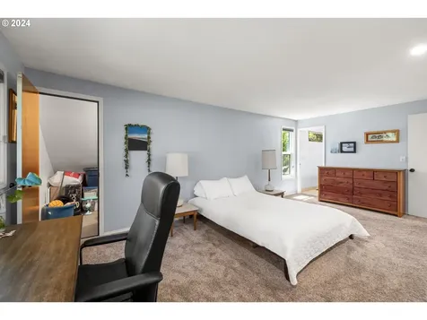 559 Sunny Hill Drive Lake Oswego OR 97034