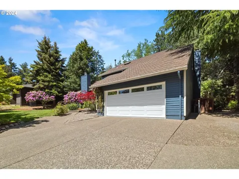 559 Sunny Hill Drive Lake Oswego OR 97034