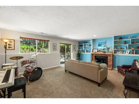 559 Sunny Hill Drive Lake Oswego OR 97034