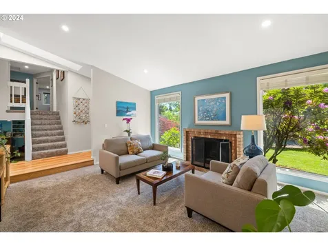 559 Sunny Hill Drive Lake Oswego OR 97034