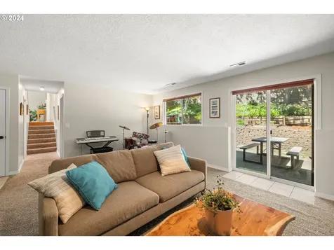 559 Sunny Hill Drive Lake Oswego OR 97034