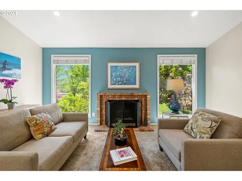 559 Sunny Hill Drive Lake Oswego OR 97034