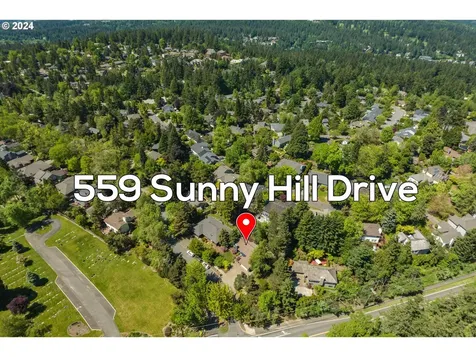 559 Sunny Hill Drive Lake Oswego OR 97034