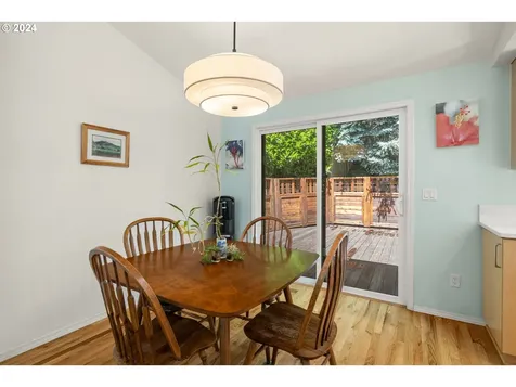 559 Sunny Hill Drive Lake Oswego OR 97034