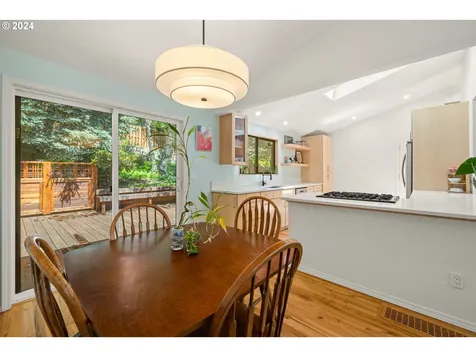 559 Sunny Hill Drive Lake Oswego OR 97034