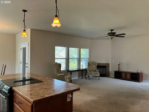 2585 Lexington Avenue Sutherlin OR 97479