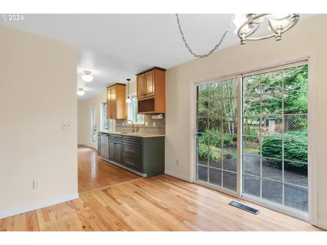 2210 SW Ecole Avenue Beaverton OR 97005