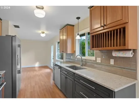 2210 SW Ecole Avenue Beaverton OR 97005