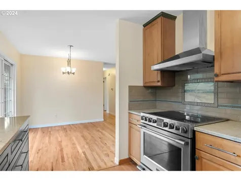 2210 SW Ecole Avenue Beaverton OR 97005