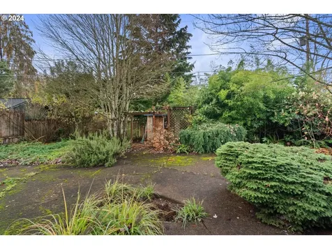 2210 SW Ecole Avenue Beaverton OR 97005