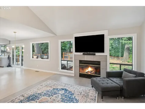 8793 SW Iroquois Drive Tualatin OR 97062