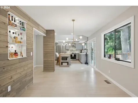 8793 SW Iroquois Drive Tualatin OR 97062