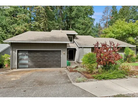8793 SW Iroquois Drive Tualatin OR 97062