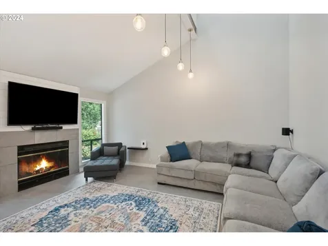 8793 SW Iroquois Drive Tualatin OR 97062