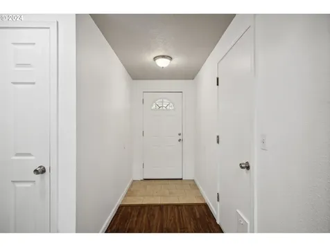 14852 Ne Graham Street Portland OR 97230