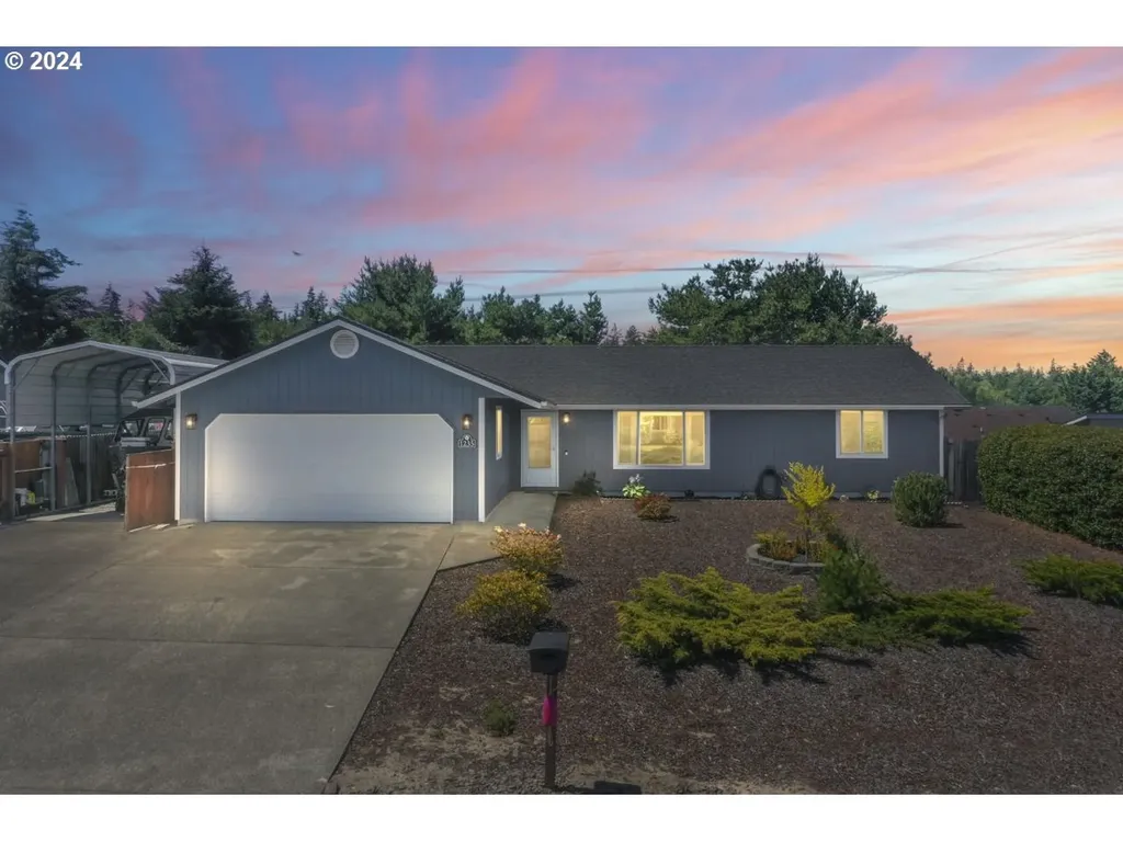 1235 Yew Street Florence OR 97439