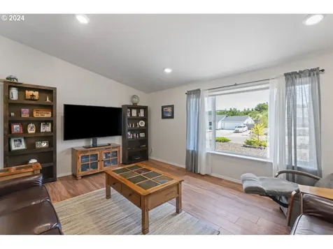 1235 Yew Street Florence OR 97439