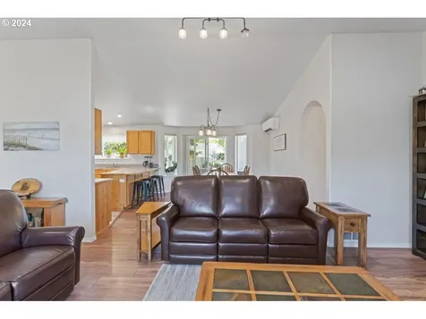 1235 Yew Street Florence OR 97439