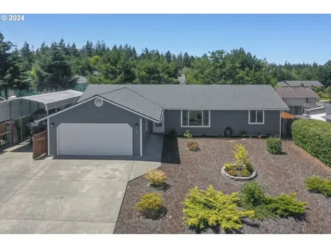 1235 Yew Street Florence OR 97439