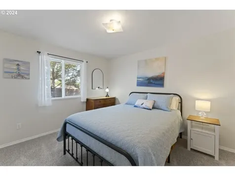 1235 Yew Street Florence OR 97439