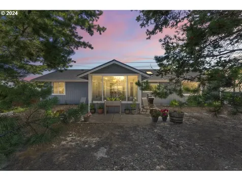 1235 Yew Street Florence OR 97439