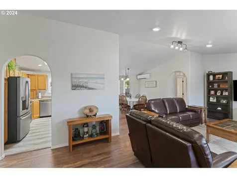 1235 Yew Street Florence OR 97439