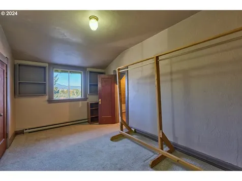 401 SE 6th Street Enterprise OR 97828