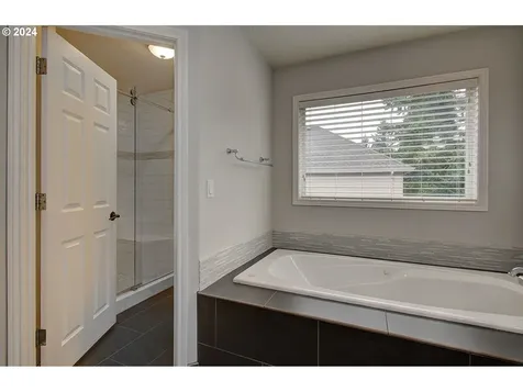 2455 Michael Drive West Linn OR 97068