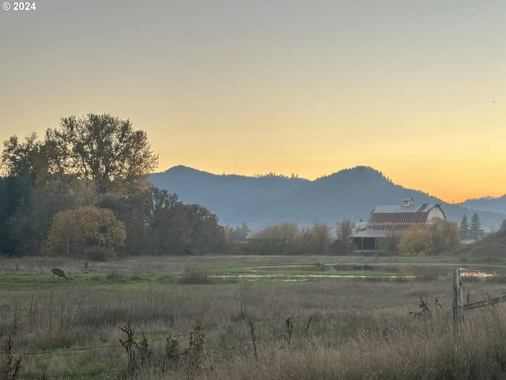 304 Dairy Loop Road Roseburg OR 97471