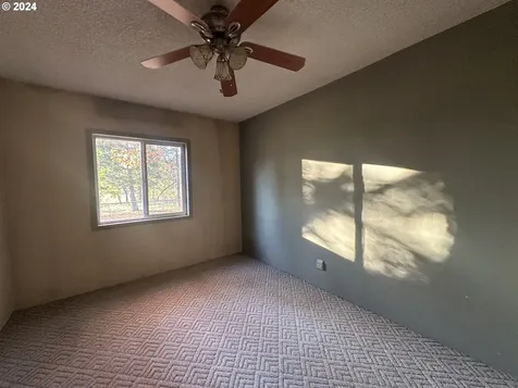 304 Dairy Loop Road Roseburg OR 97471