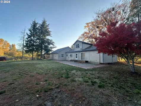 304 Dairy Loop Road Roseburg OR 97471