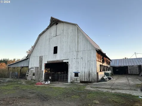 304 Dairy Loop Road Roseburg OR 97471