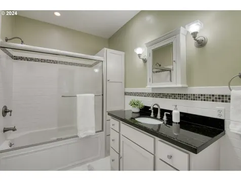 3120 NE 56th Avenue Portland OR 97213